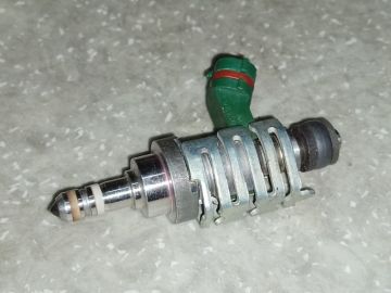 Форсунка паливна LEXUS GS350 GS300 05-11