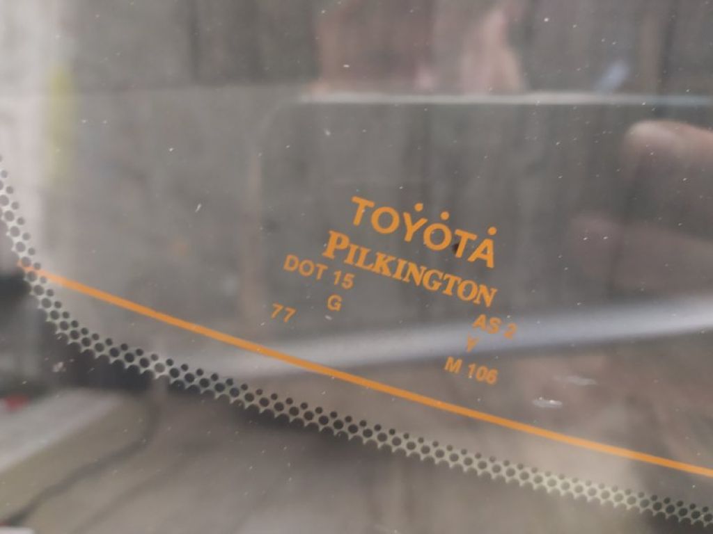 64801-06120 | Скло заднє TOYOTA CAMRY 55 14-17 - Фото 2