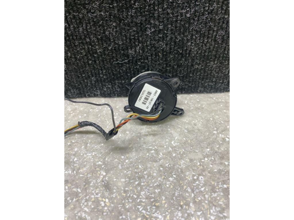 AM5Z-9C888-J | Кнопки руля лів. FORD ESCAPE 12-19 - Фото 2