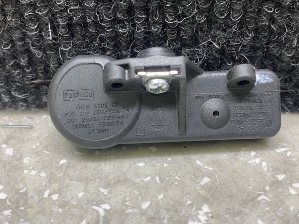 9L3Z-1A189-A | Датчик тиску в шинах FORD ESCAPE 12-19 - Фото 3