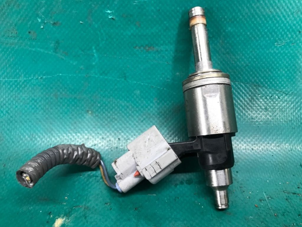 23209-36030-03 | Форсунка паливна LEXUS NX 14-21