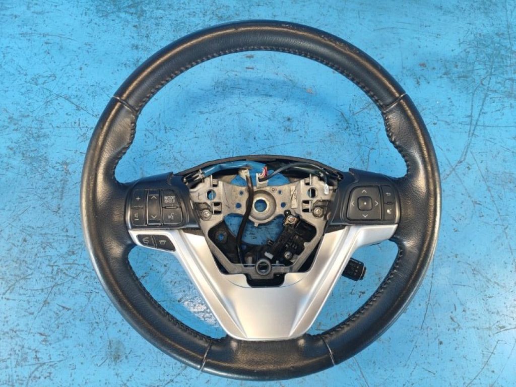 4510008240C0 | Руль TOYOTA SIENNA 11-16