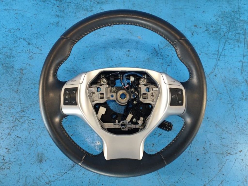 4510076060C1 | Руль LEXUS CT200 11-17