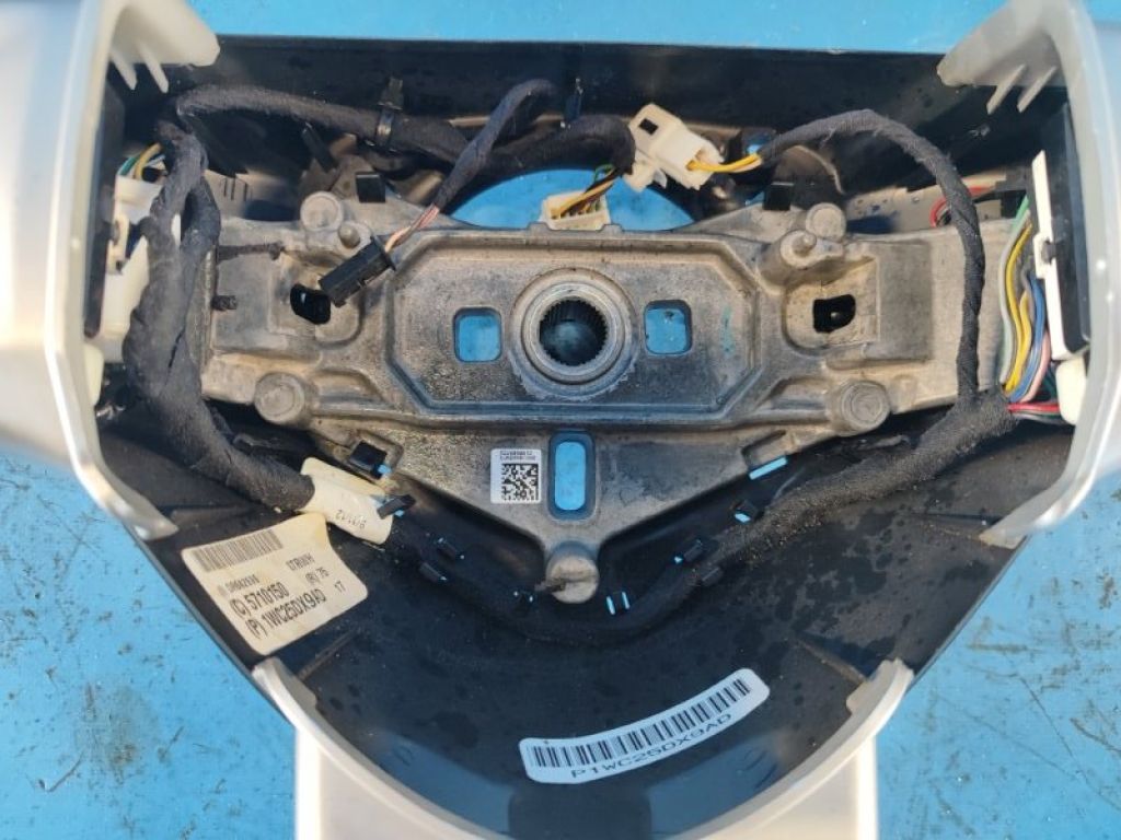 1YF20DX9AA | Руль DODGE GRAND CARAVAN 08- - Фото 2