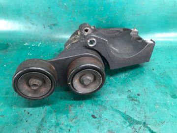 Кронштейн компресора кондиціонера ACURA MDX (YD2) 06-13