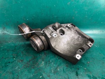 Кронштейн компресора кондиціонера ACURA MDX (YD2) 06-13