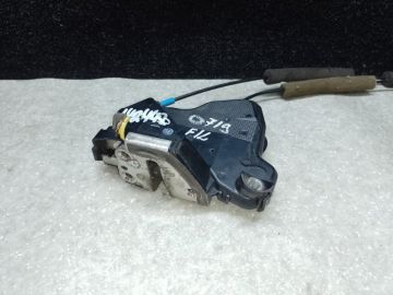 Замок двері передн. лів. LEXUS IS250/350 05-13