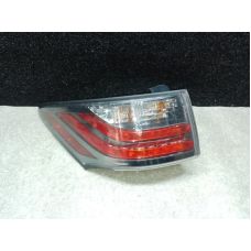 Фонарь наружный лев. LEXUS CT200 11-17