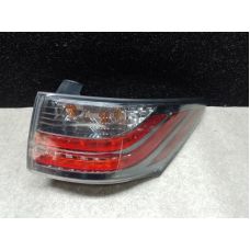 Фонарь наружный прав. LEXUS CT200 11-17