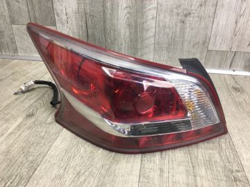 Фонарь наружный лев. NISSAN ALTIMA L33 12-18