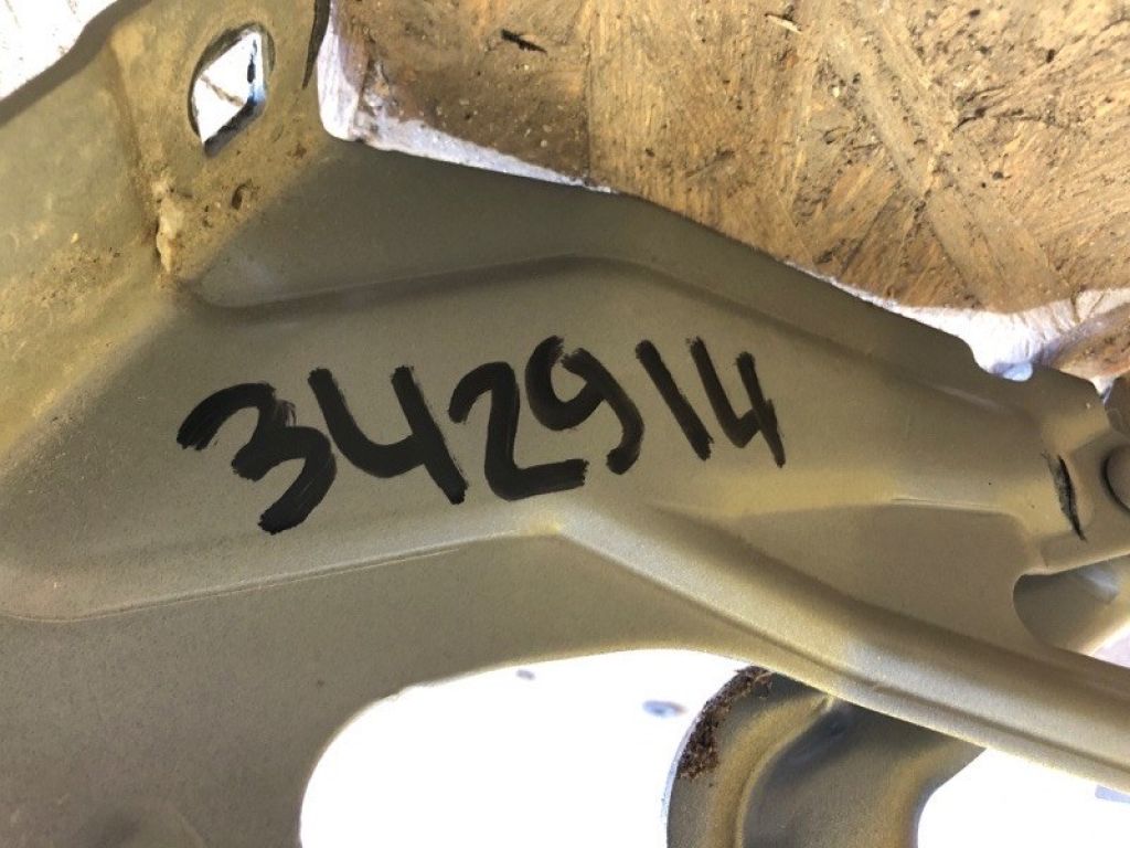 65400-5SK0B | Петля капота прав. NISSAN LEAF 18- - Фото 2