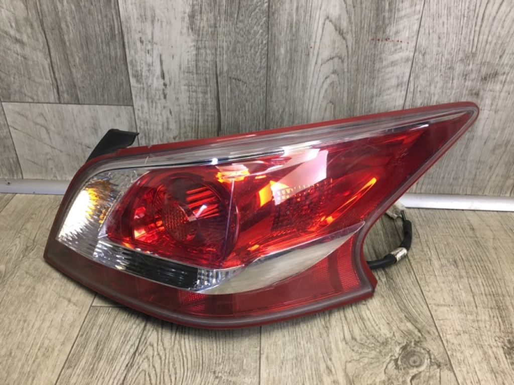 26550-9HM0A | Фонарь наружный прав. NISSAN ALTIMA L33 12-18