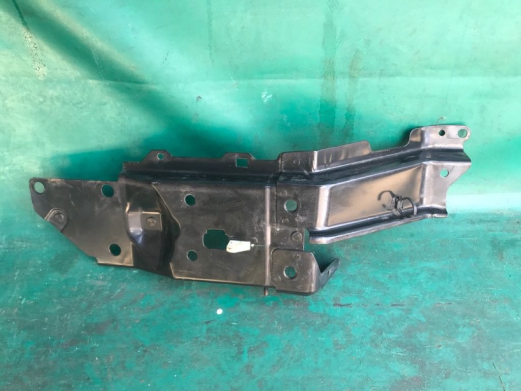 62520-JM00A | Панель передняя прав. NISSAN ROGUE 08-15