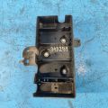4R3T-14536-AD | Кронштейн блока предохранителей FORD MUSTANG 15-