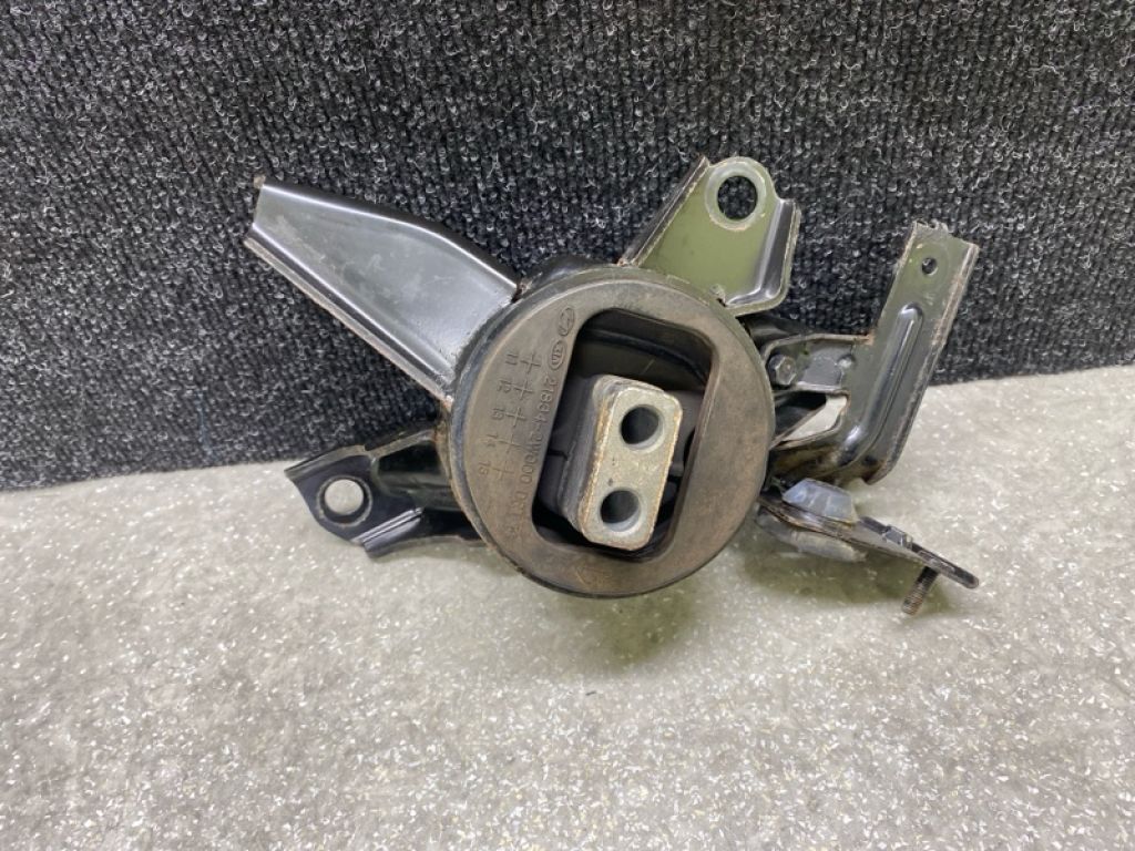21830-2W500 | Подушка АКПП HYUNDAI SANTA FE (DM) 12-18