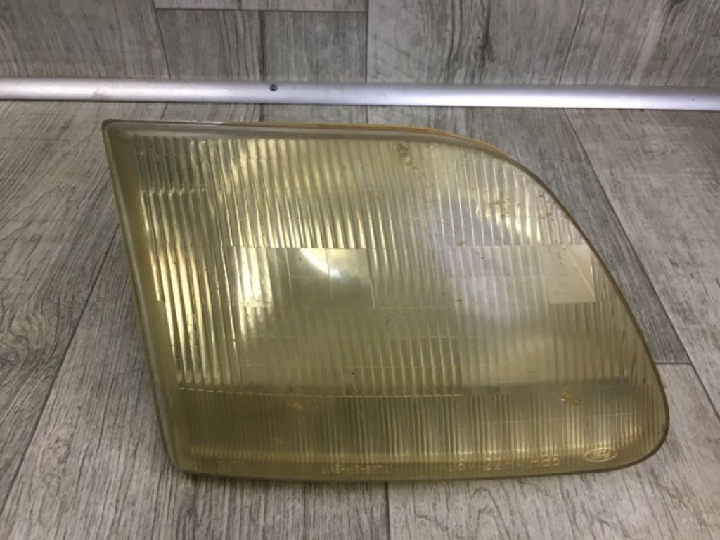 F75Z-13008-AC | Фара прав. FORD EXPEDITION 97-02