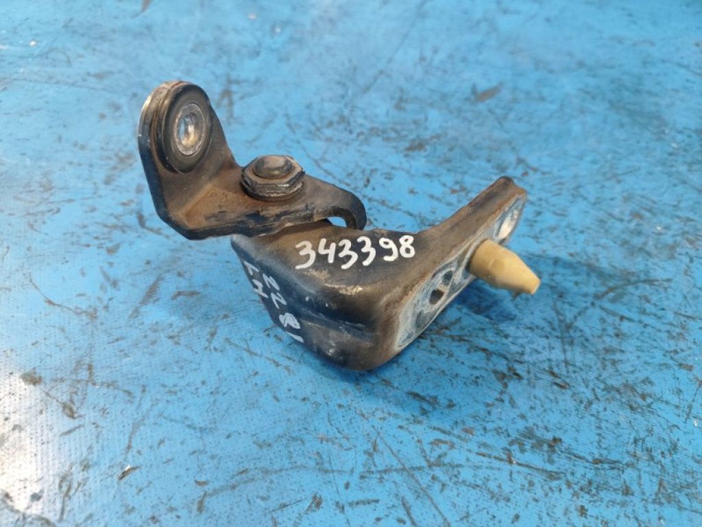 FR3Z-6322801-A | Петля двери верхняя передн. лев. FORD MUSTANG 15-