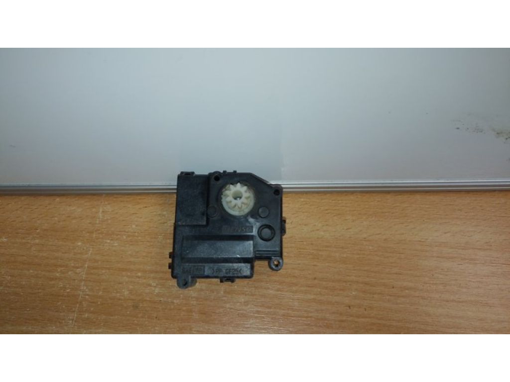 87106-50380 | Моторчик заслонки печки LEXUS LS460 06-12 - Фото 3