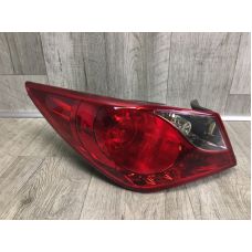 Фонарь наружный лев. HYUNDAI SONATA YF 10-14