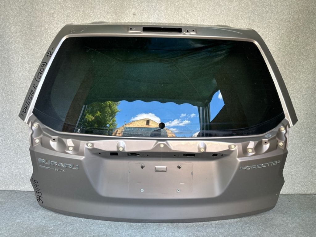 60809SG0209P | Кришка багажника SUBARU FORESTER 12-19
