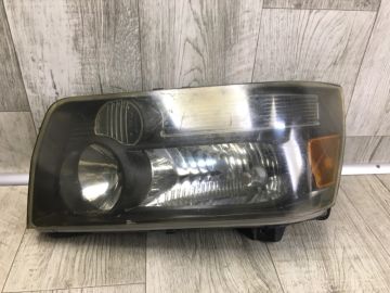 Фара лів. INFINITI QX56 / TITAN / ARMADA 04-16