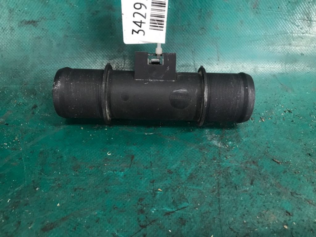 21537-JD00A | Фланець системи охолодження NISSAN JUKE 10-19