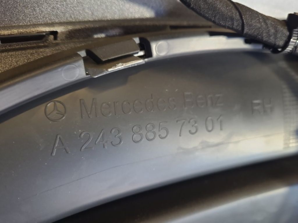A 243 880 97 01 | Бампер передній MERCEDES EQA 23- - Фото 15