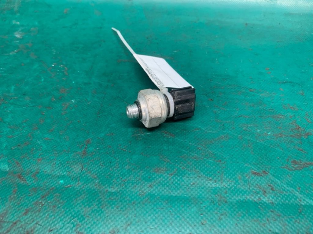 92136-1FA0A | Датчик давления кондиционера NISSAN JUKE 10-19 - Фото 2