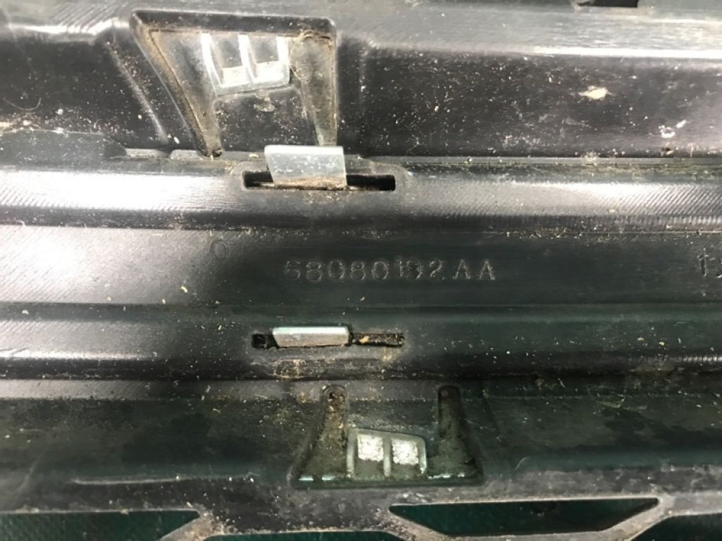 1SU84SZ0AB | Решітка радіатора DODGE JOURNEY 08-20 - Фото 5