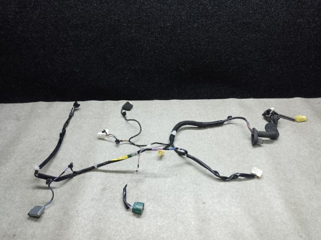 24124-7FR0A | Проводка дверей передн. прав. NISSAN X-TRAIL/ROGUE T32 13-20