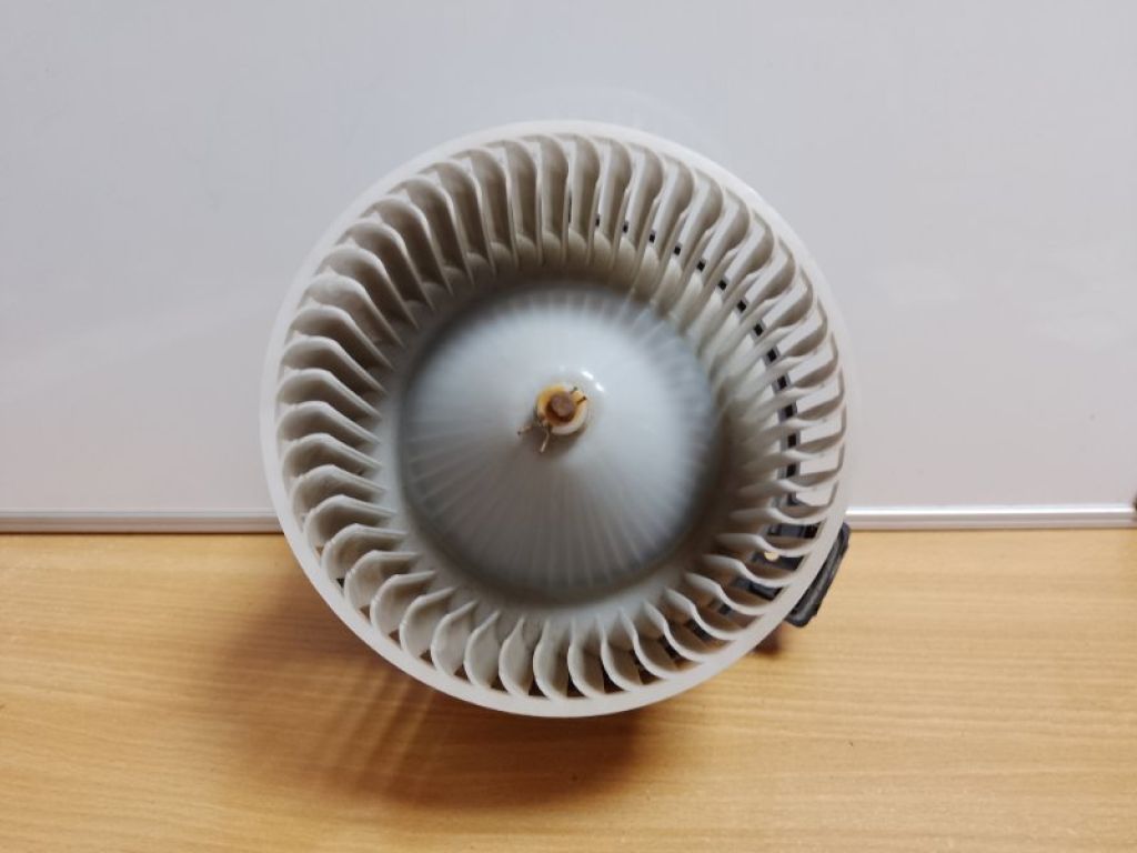 KD45-61-B10 | Моторчик пічки MAZDA 3 BM 13-19