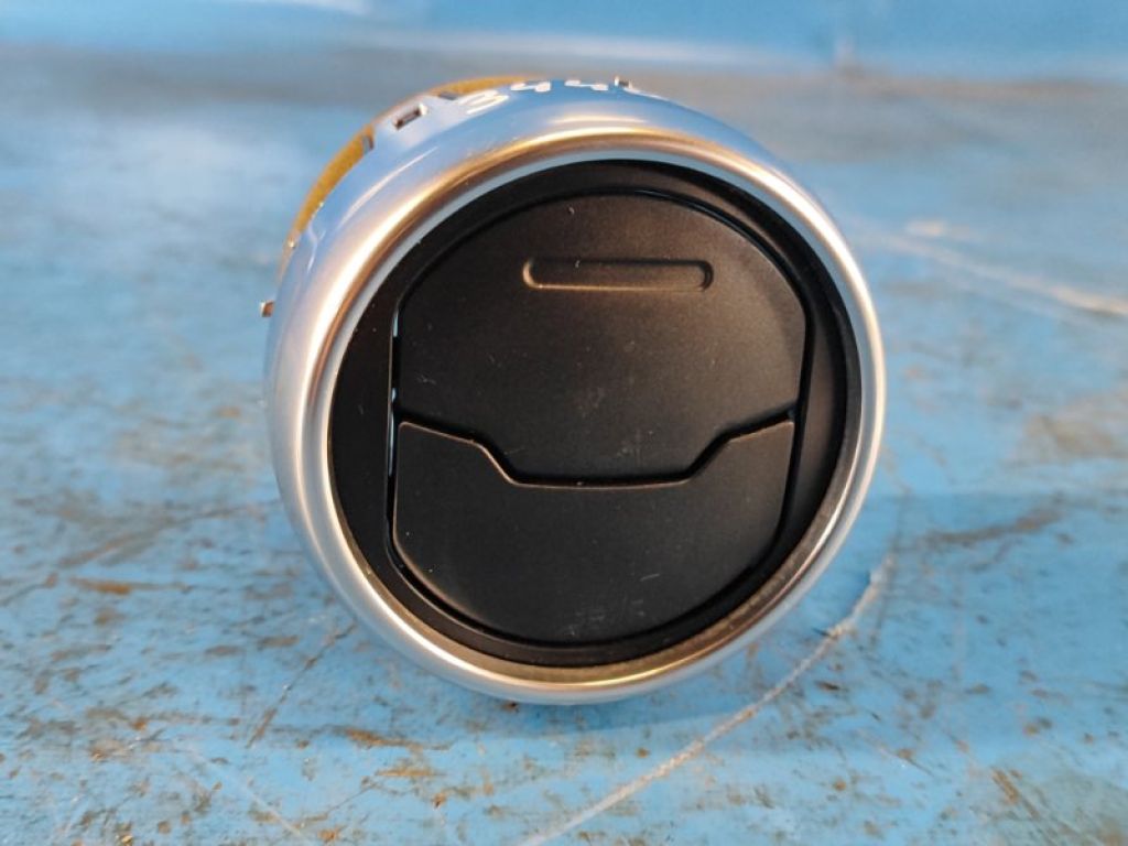 JR3Z-19893-AA | Дефлектор воздушный FORD MUSTANG 15- - Фото 2