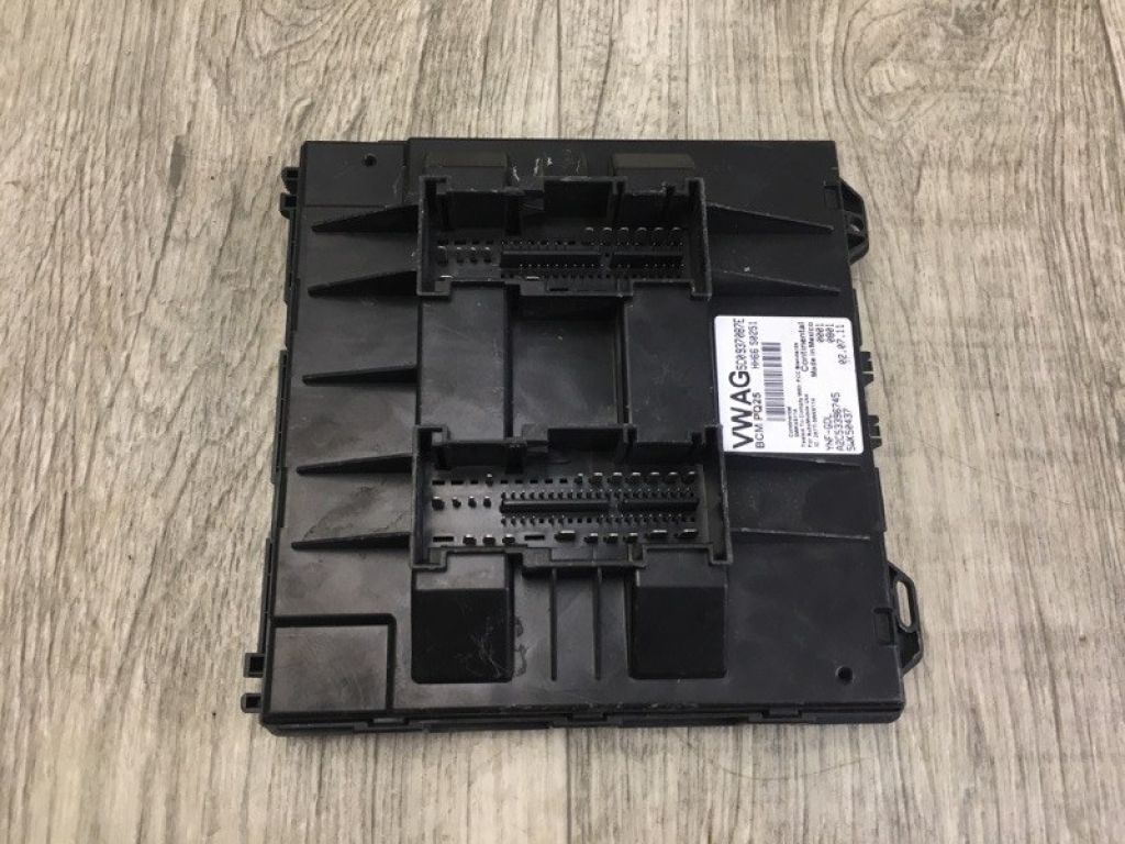 5C0 937 087 E | Блок комфорту VOLKSWAGEN JETTA USA 10-17