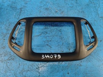 Накладка торпедо под магнитолу JEEP COMPASS 17-21
