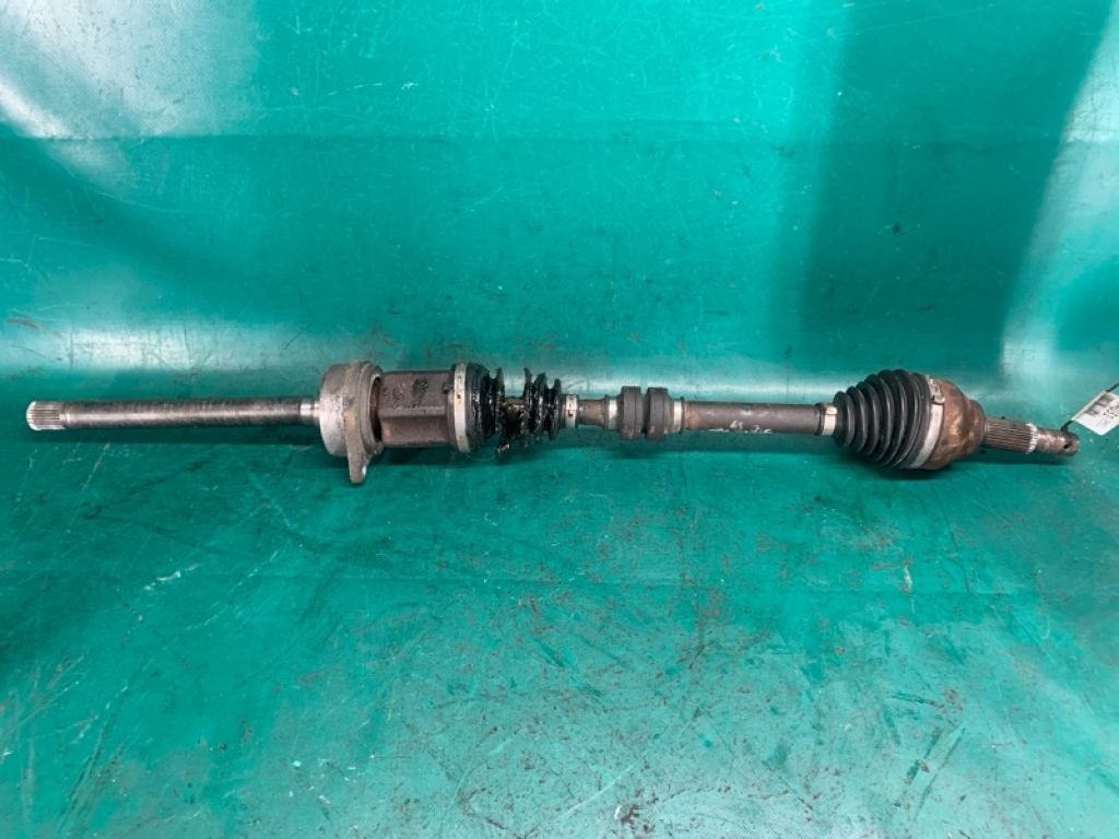 39100-1KD0A | Привод передний прав. NISSAN JUKE 10-19