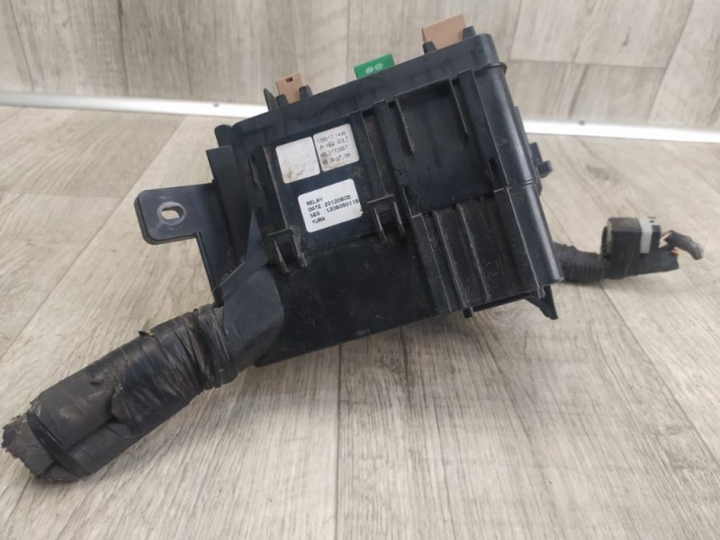 91200-4R014 | Блок предохранителей моторный отсек HYUNDAI SONATA YF 10-14 - Фото 2