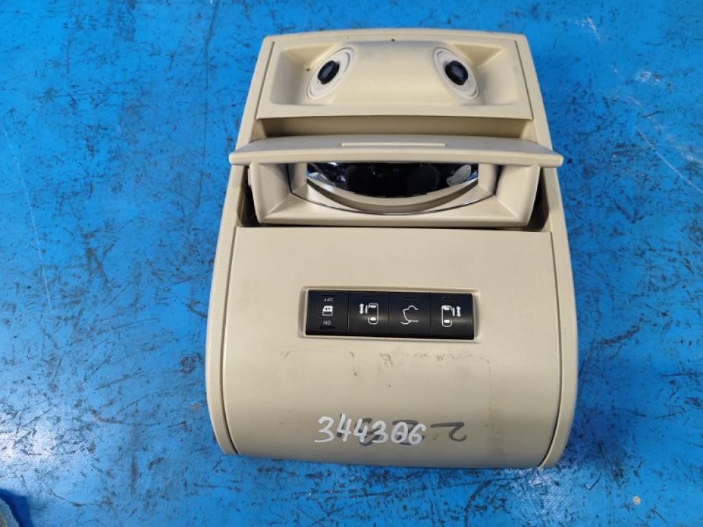 68141126AA | Плафон салону DODGE GRAND CARAVAN 08- - Фото 2