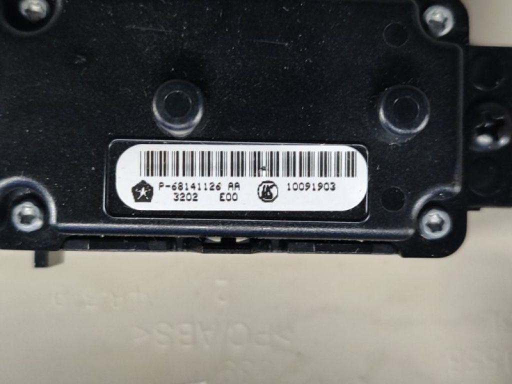 68141126AA | Плафон салону DODGE GRAND CARAVAN 08- - Фото 5
