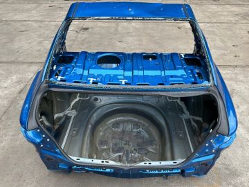 Задня частина TOYOTA CAMRY 70 17-