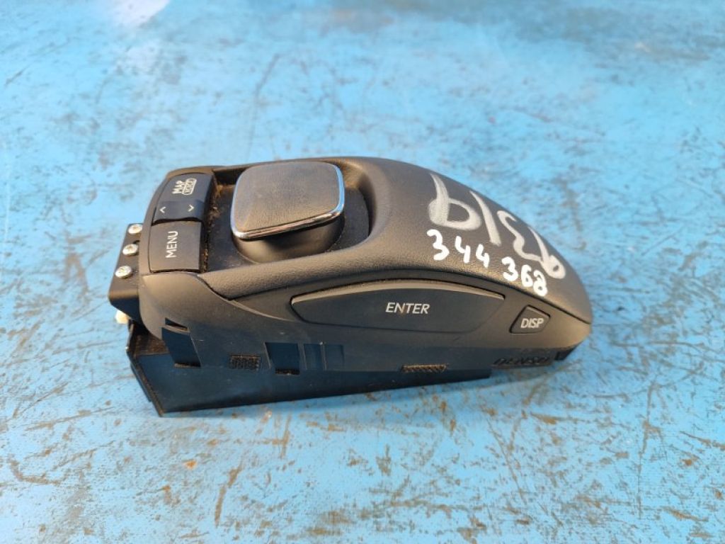 8478076010C0 | Блок управления мультимедиа LEXUS CT200 11-17