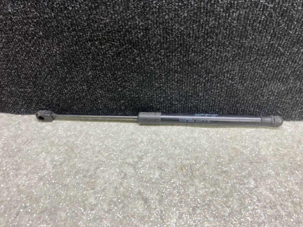 81161-4Z000 | Амортизатор капоту HYUNDAI SANTA FE (DM) 12-18 - Фото 2