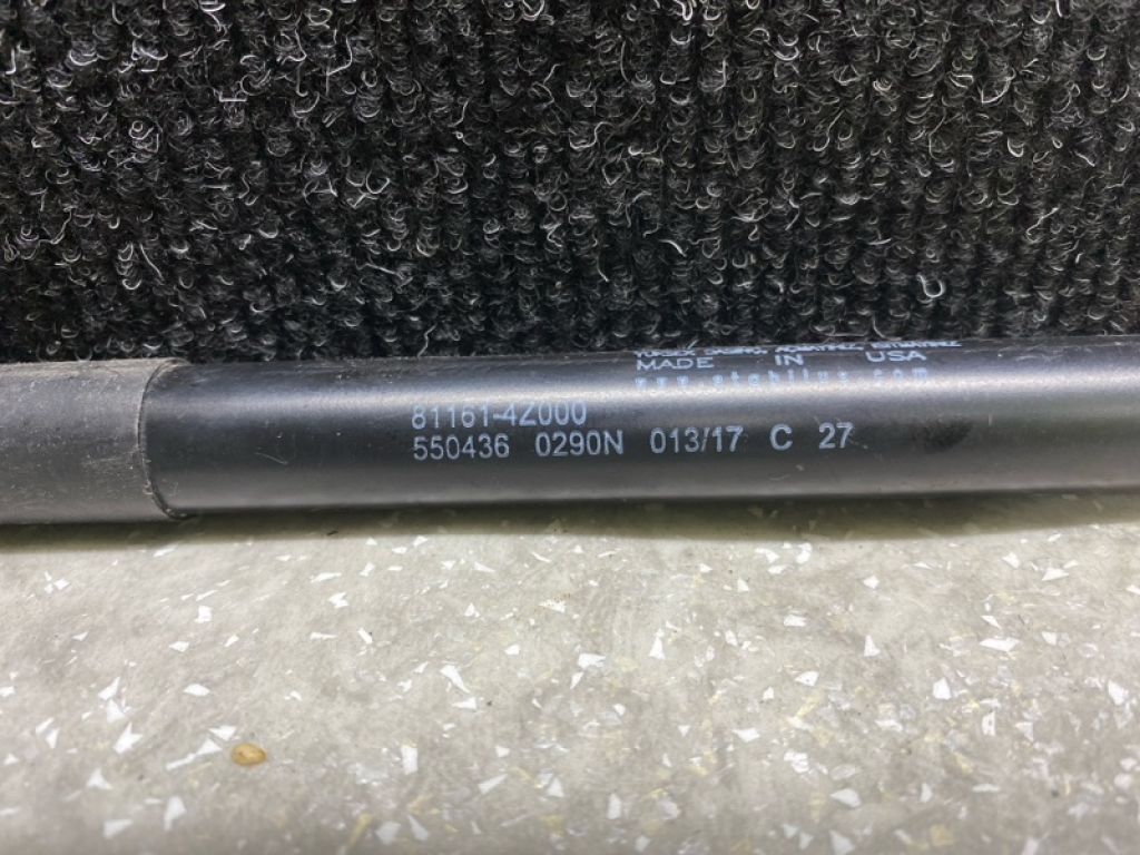 81161-4Z000 | Амортизатор капоту HYUNDAI SANTA FE (DM) 12-18 - Фото 4