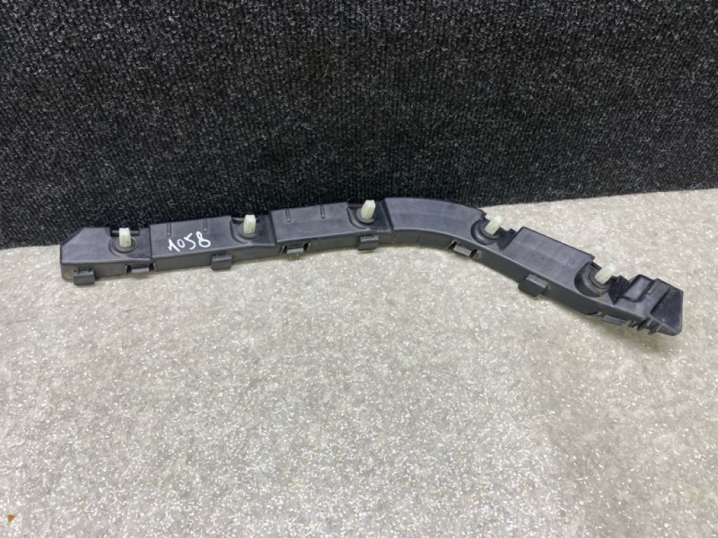 86613-4Z000 | Кронштейн заднего бампера лев. HYUNDAI SANTA FE (DM) 12-18