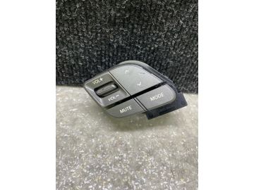 Кнопки на руль лев. HYUNDAI SANTA FE (DM) 12-18