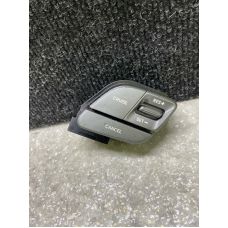 Кнопки на руль прав. HYUNDAI SANTA FE (DM) 12-18
