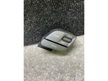 Кнопки на руль прав. HYUNDAI SANTA FE (DM) 12-18