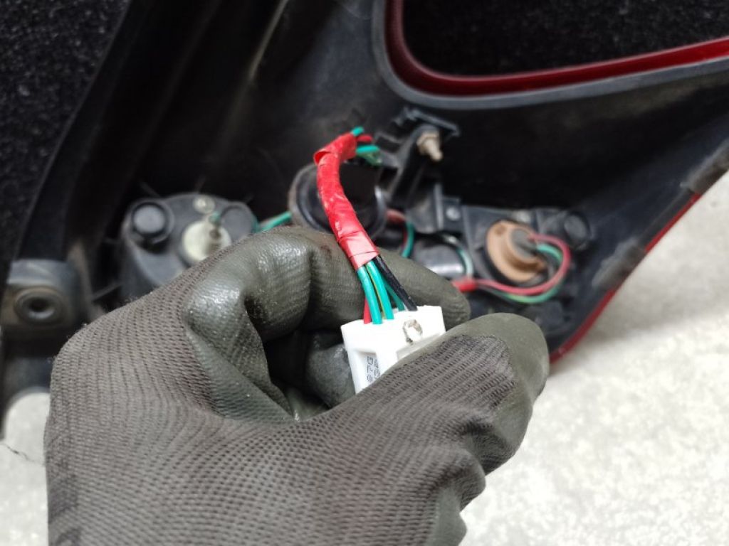 26555-1KM0A | Фонарь наружный лев. NISSAN JUKE 10-19 - Фото 4