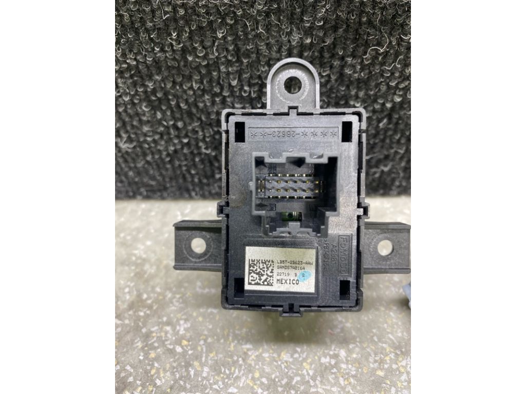LB5Z-2B623-AA | Кнопка стояночного тормоза FORD ESCAPE 19 - - Фото 3