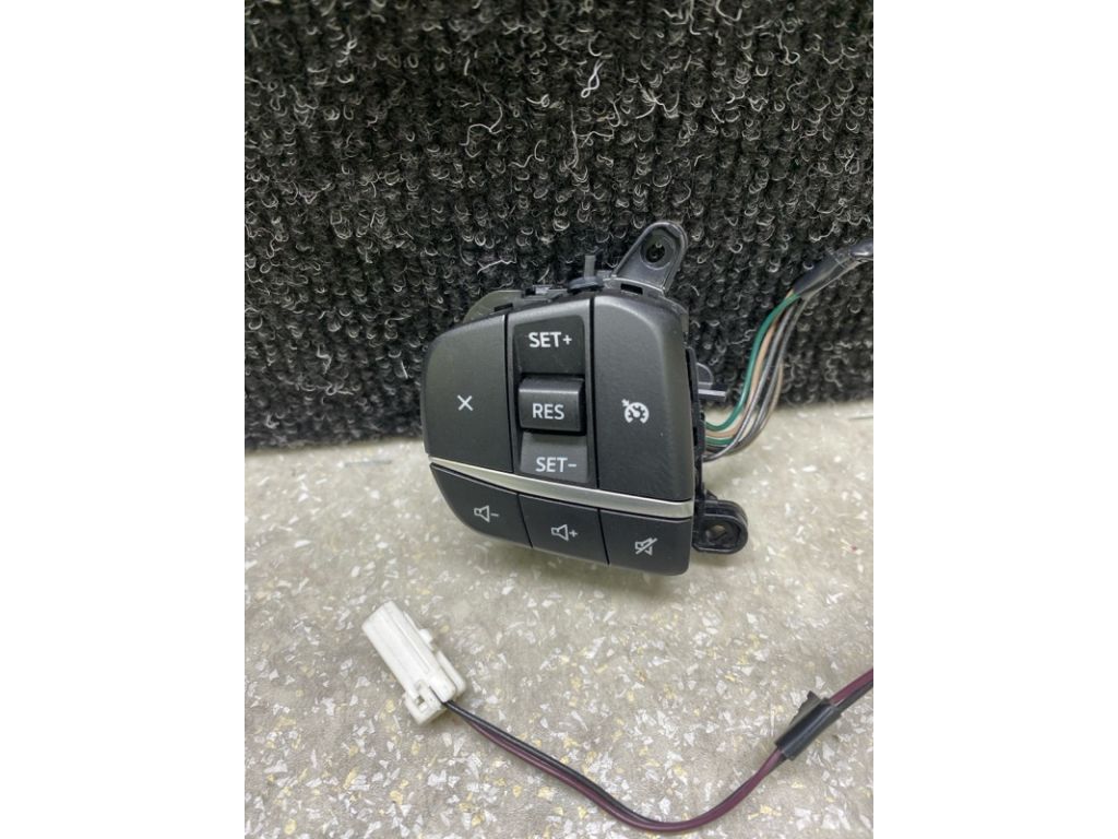 LB5Z-9C888-B | Кнопки на руль лев. FORD ESCAPE 19 - - Фото 2