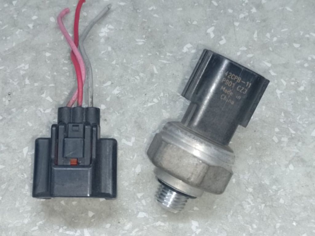 92136-1FA0A | Датчик тиску кондиціонера NISSAN TEANA J32 08-14